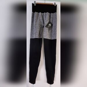 NWT! 2 Tone Performance Athletic Leggings